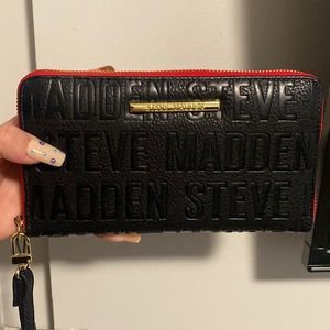 Steve Madden Wallet / Clutch NWT